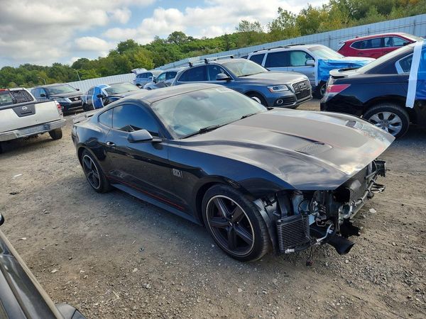 2022 FORD MUSTANG — Passenger 3/4