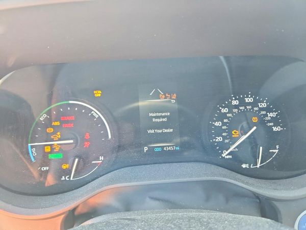 2022 TOYOTA SIENNA XSE