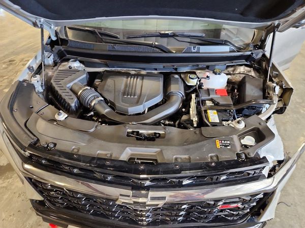 2026 CHEVROLET TRAVERSE Z71 — Engine bay