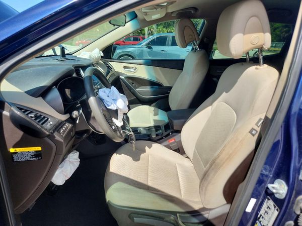 2017 HYUNDAI SANTA FE Base — DENT
