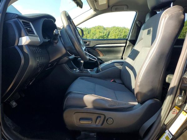2015 TOYOTA HIGHLANDER