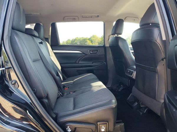 2015 TOYOTA HIGHLANDER
