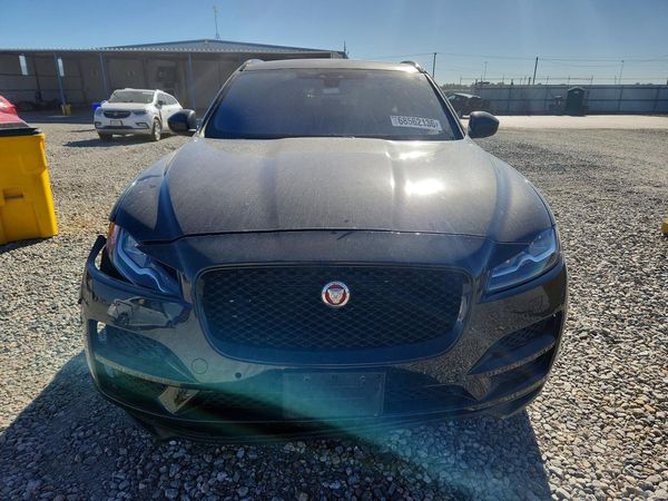 2017 JAGUAR F-PACE
