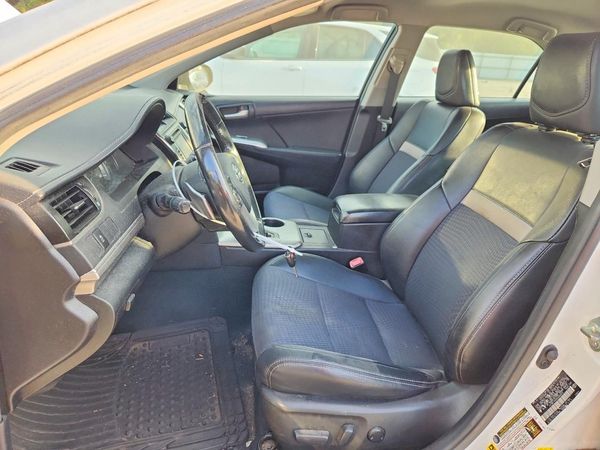 2014 TOYOTA CAMRY — DENT