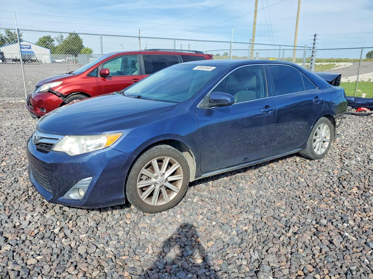 2014 TOYOTA CAMRY
