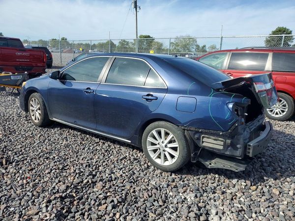 2014 TOYOTA CAMRY
