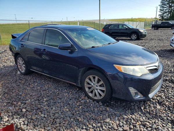 2014 TOYOTA CAMRY