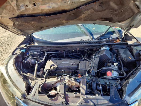 2016 HONDA CRV EX-L — Engine bay