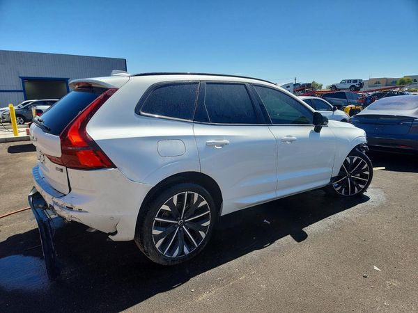 2026 VOLVO XC60 Ultra Dark — PSRA