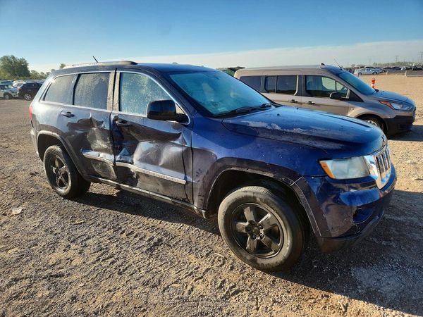 2013 JEEP GRAND CHER Laredo — Passenger 3/4