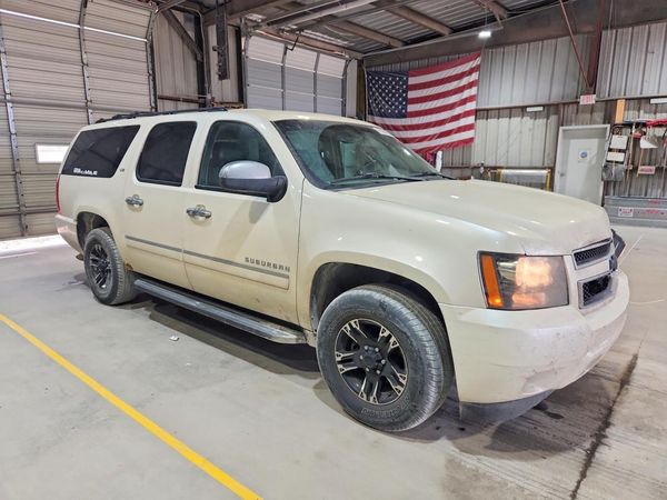 2013 CHEVROLET SUBURBAN LTZ
