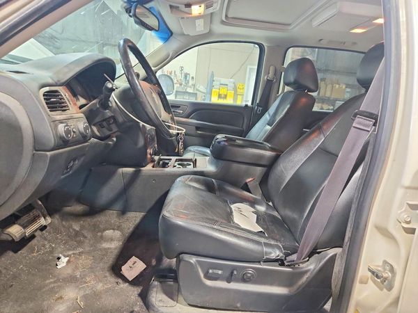 2013 CHEVROLET SUBURBAN LTZ