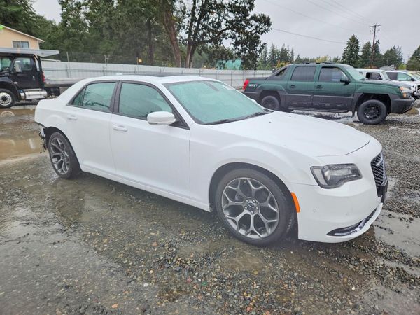 2017 CHRYSLER 300 300S — Passenger 3/4