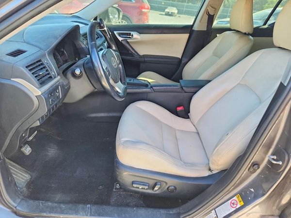 2013 LEXUS CT 200h