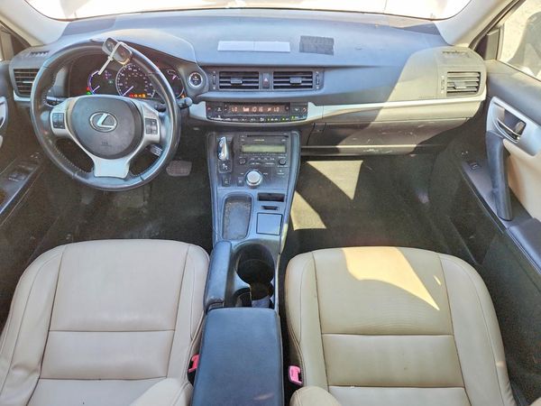 2013 LEXUS CT 200h