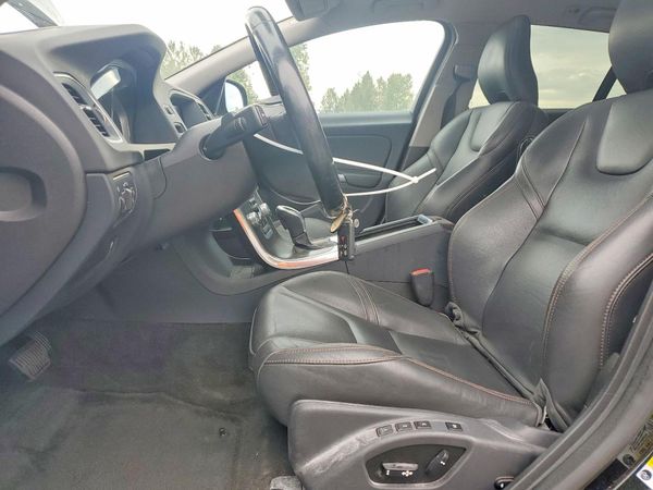 2016 VOLVO V60 CROSS COUNTRY SV33 Premier