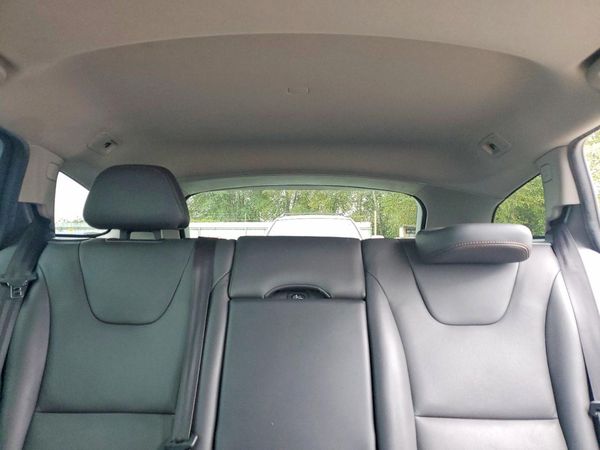 2016 VOLVO V60 CROSS COUNTRY SV33 Premier