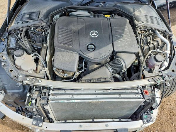 2022 MERCEDES-BENZ C — Engine bay