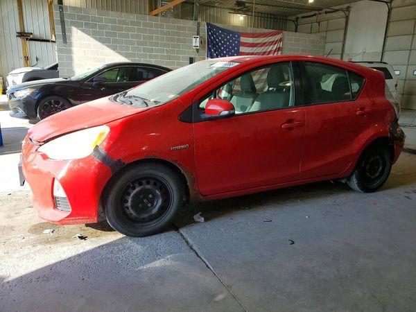 2013 TOYOTA PRIUS