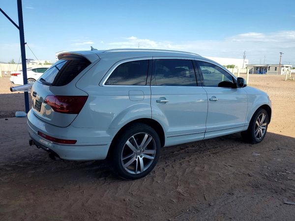 2013 AUDI Q7 Premium Plus
