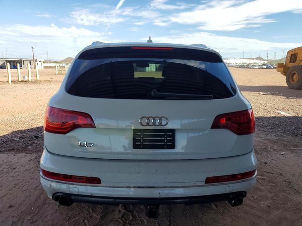 2013 AUDI Q7 Premium Plus