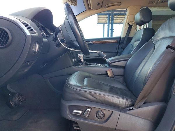 2013 AUDI Q7 Premium Plus