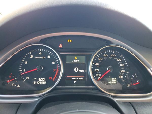 2013 AUDI Q7 Premium Plus