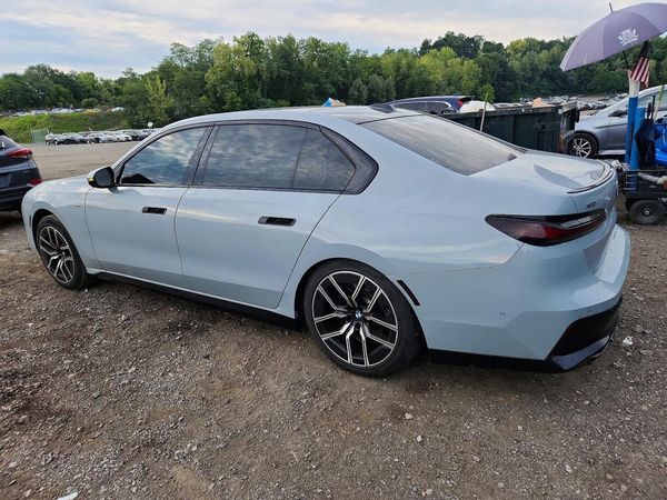 2023 BMW 760