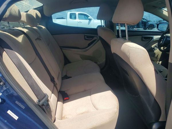 2015 HYUNDAI ELANTRA GLS(Middle)