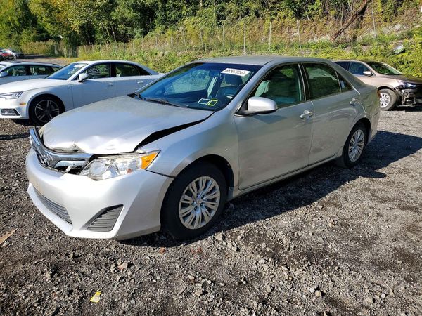 2013 TOYOTA CAMRY