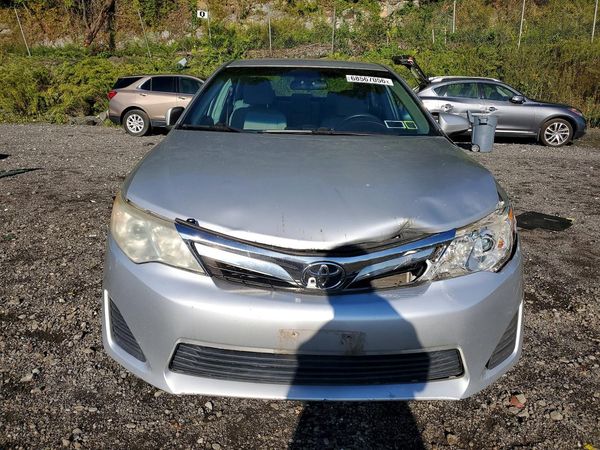 2013 TOYOTA CAMRY