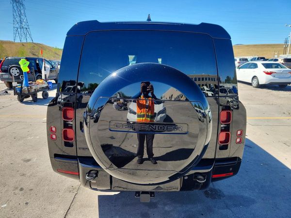 2025 LAND ROVER DEFENDER