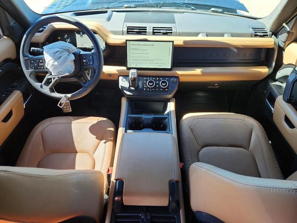 2025 LAND ROVER DEFENDER
