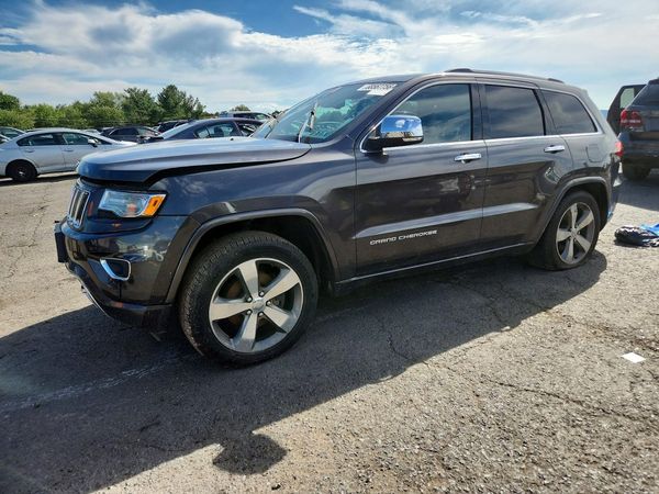 2015 JEEP CHEROKEE Overland — Front 3/4