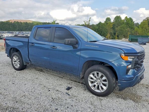 2024 CHEVROLET SILVERADO Custom — Passenger 3/4