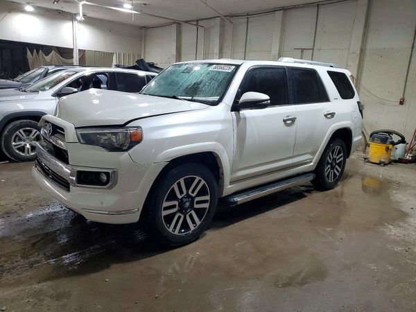 2020 TOYOTA 4RUNNER
