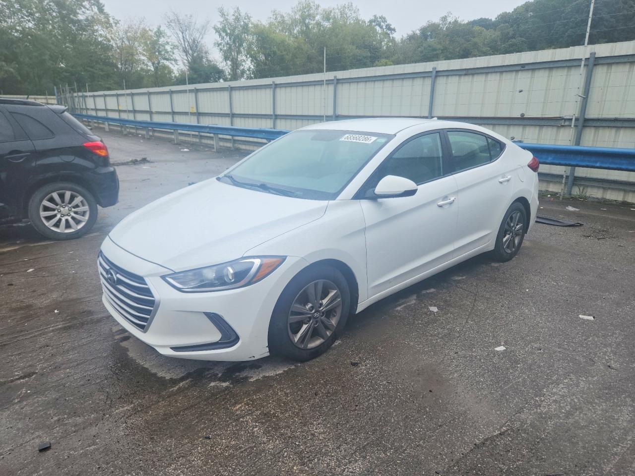 2017 HYUNDAI ELANTRA — Front 3/4