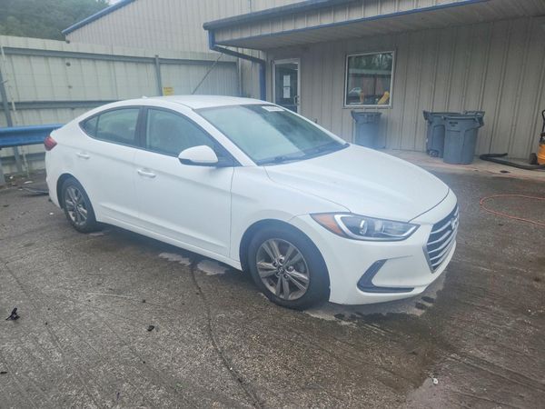 2017 HYUNDAI ELANTRA — Passenger 3/4