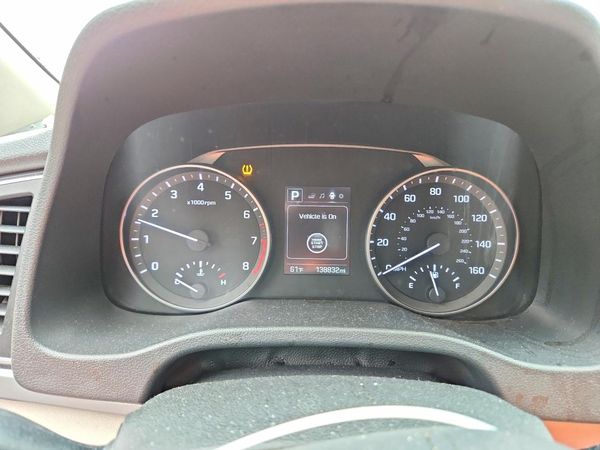 2017 HYUNDAI ELANTRA — ODOM