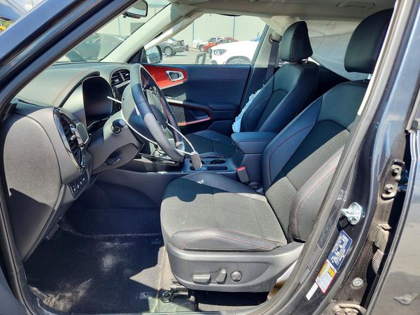 2025 KIA SOUL GT-Line — DENT