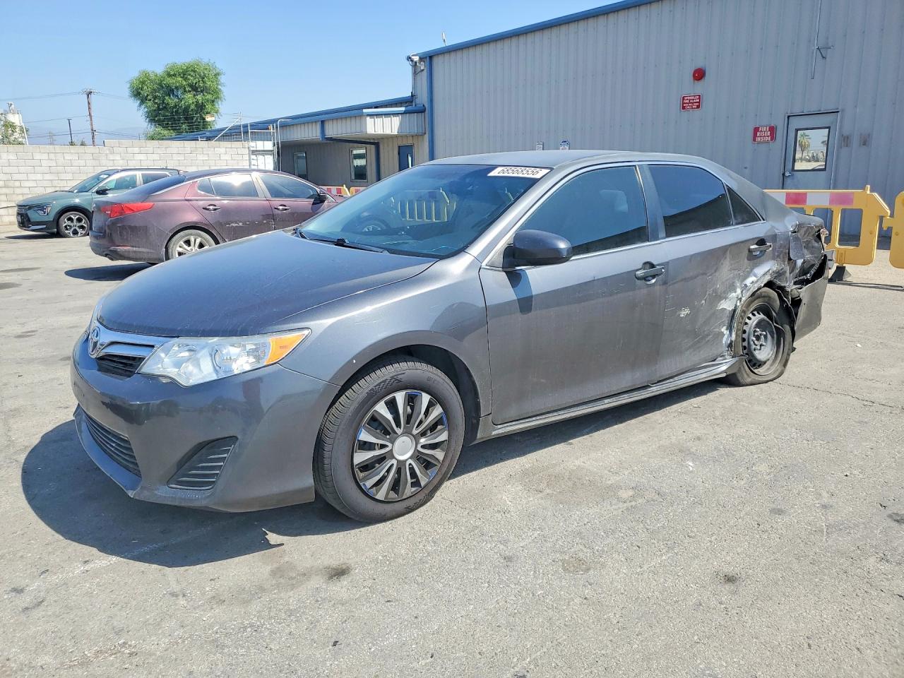 2012 TOYOTA CAMRY SOLA Hybrid — Front 3/4