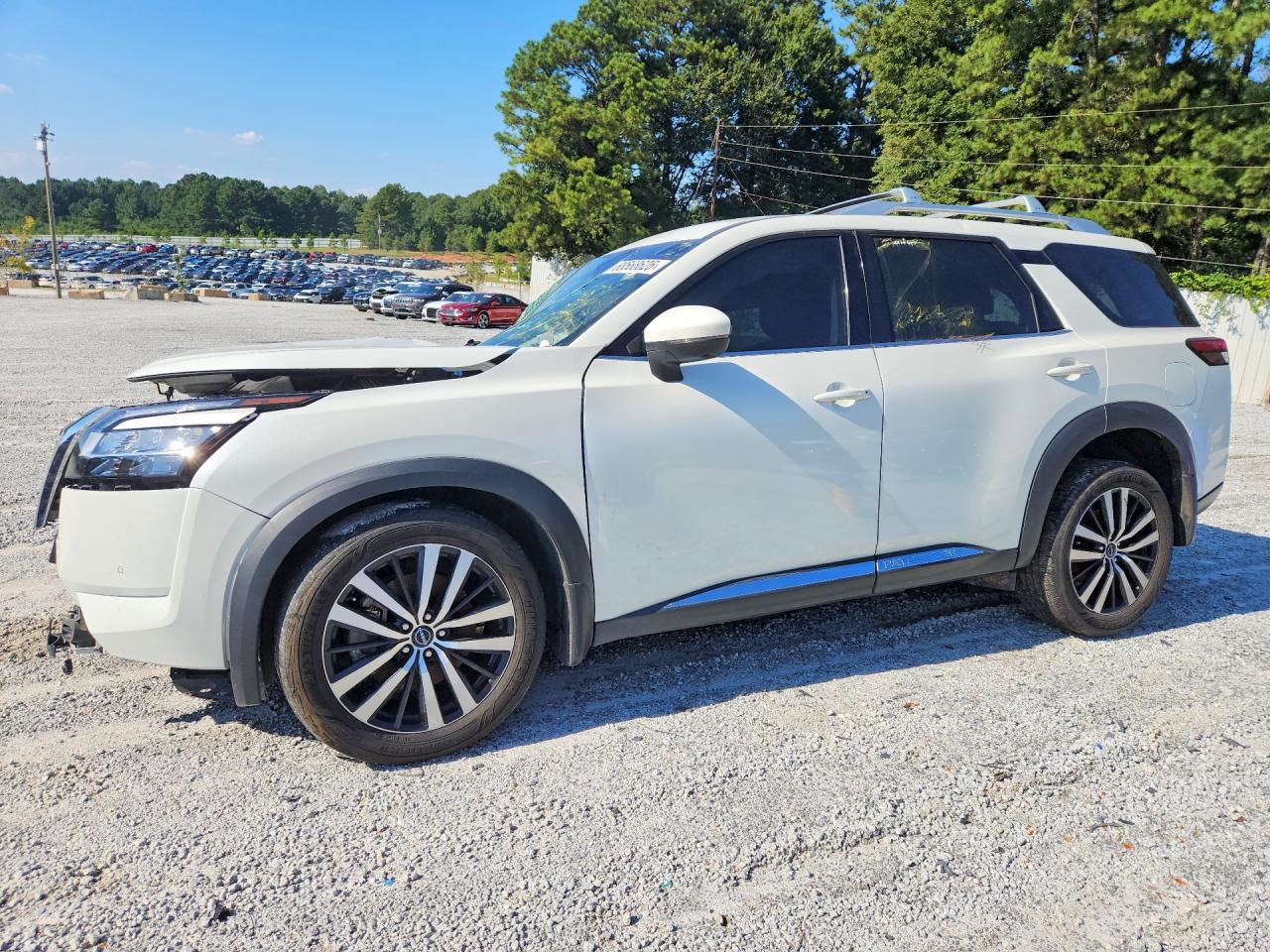 2024 NISSAN PATHFINDER PLATINUM — Front 3/4