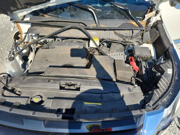 2024 NISSAN PATHFINDER PLATINUM — Engine bay