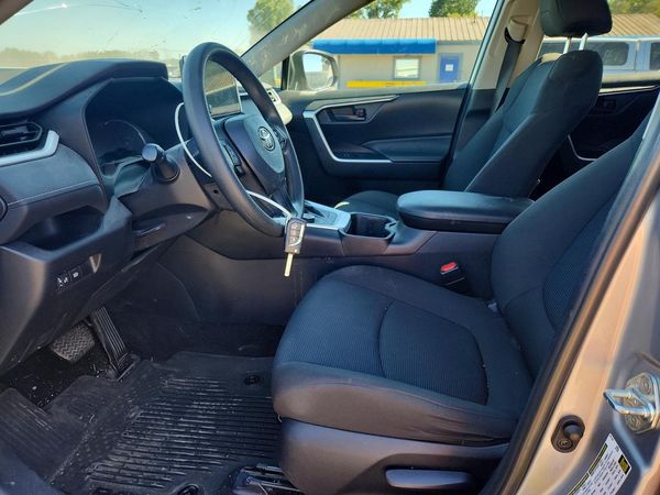 2024 TOYOTA RAV4 LE — DENT