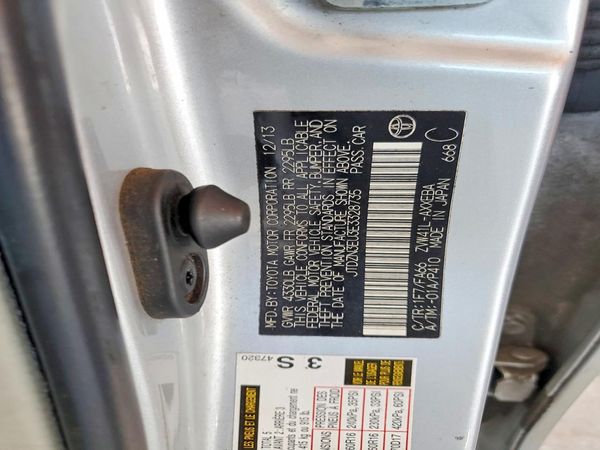 2014 TOYOTA PRIUS V TW — VINS