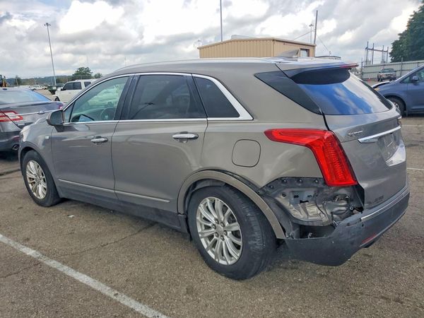 2017 CADILLAC XT5