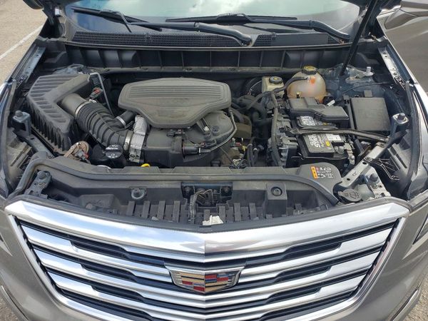 2017 CADILLAC XT5