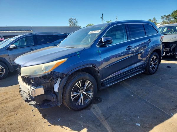 2016 TOYOTA HIGHLANDER