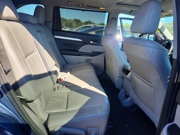 2016 TOYOTA HIGHLANDER Base/Hybrid
