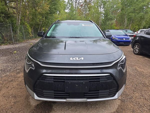 2023 KIA NIRO EX
